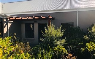 1 Bedroom Apartment in Kraaibosch