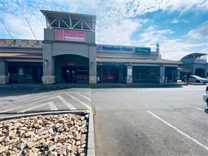115 m² Commercial space in Die Wilgers