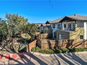 3 Bed Townhouse in Glen Eagles