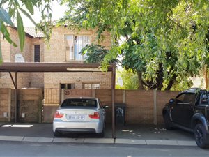 2 Bedroom Townhouse in Allens Nek