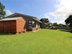4 Bed House in Bergsig