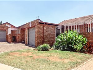 2 Bed Townhouse in Birchleigh