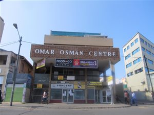 2000 m² Office Space in Sydenham