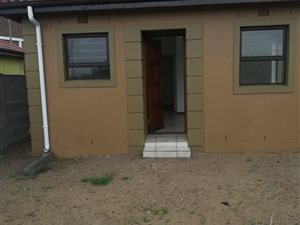 2 Bed House in Mitchells Plain