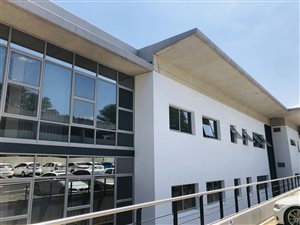 659 m² Commercial space in Somerset Park