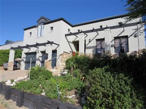 4 Bed House in Atlantic Beach Golf Estate