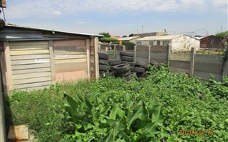 375 m² Land available in Daveyton