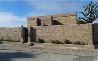 4 Bedroom House in Port Nolloth