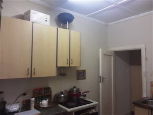 5 Bed House in Manor Gardens