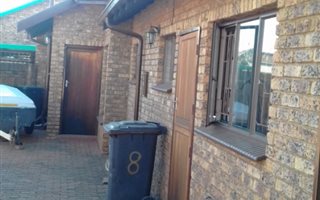 3 Bedroom Townhouse in Booysens