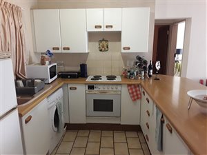 2 Bed Apartment in Helderkruin