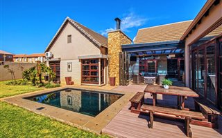 3 Bedroom House in Hazeldean (Silverlakes Surroundings)