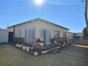 3 Bed House in Whiteridge