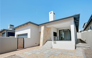 3 Bedroom Townhouse in Durbanville