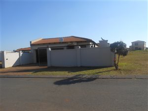 3 Bed Cluster in Munsieville South