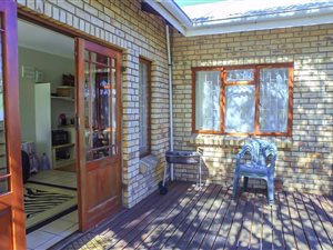 2 Bed Apartment in Sunnyside