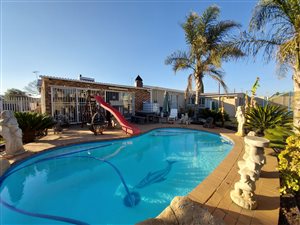 4 Bed House in Van Dyk Park