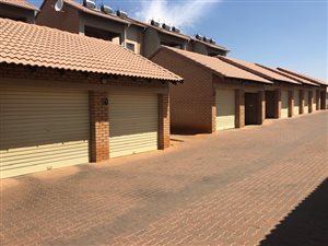 2 Bed Flat in Sagewood