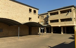 2 Bedroom Flat in Erasmus