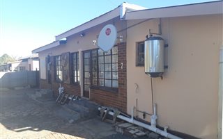 5 Bedroom House in Noordhoek