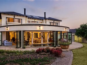 5 Bed House in Saddlebrook Estate