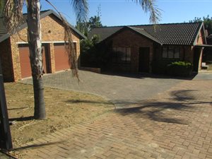 3 Bed House in The Reeds