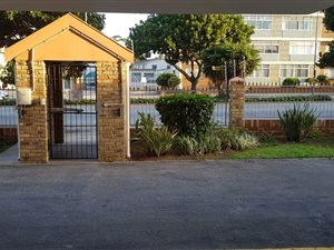 2 Bed Apartment in Port Elizabeth Central