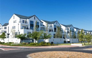 1 Bedroom Apartment in Somerset West Central