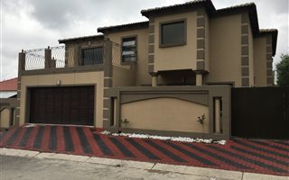 6 Bedroom House in Secunda