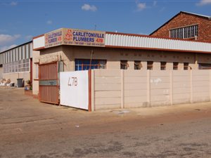 1097 m² Industrial space in Carletonville