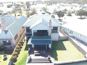 4 Bed House in Aston Bay