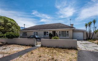 4 Bedroom House in Kenwyn