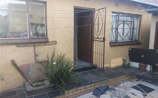 3 Bedroom House in Chloorkop