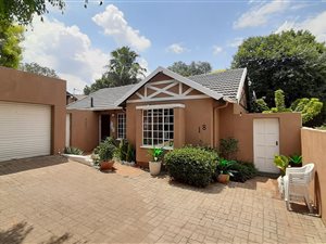 3 Bed House in Northwold Gardens