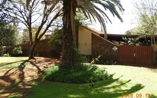 6 Bedroom House in Vaalpark