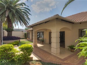 5 Bed House in Auckland Park
