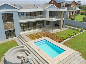 4 Bed House in Midstream Ridge Estate
