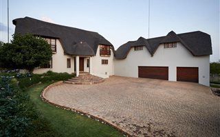 4 Bedroom House in Carlswald Estate