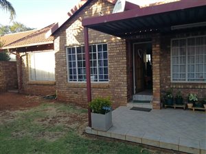 2 Bed House in Highveld