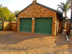 3 Bed Townhouse in Highveld