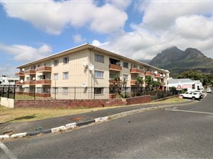 2 Bed Apartment in Rosebank