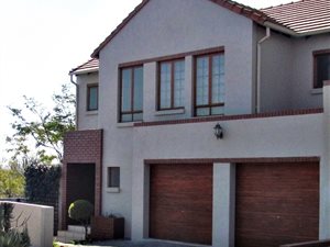 3 Bed Townhouse in Moreleta Park