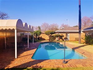 4 Bed House in Lynnwood Ridge
