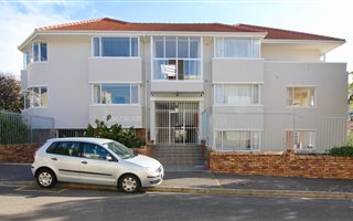 2 Bedroom Apartment in Green Point