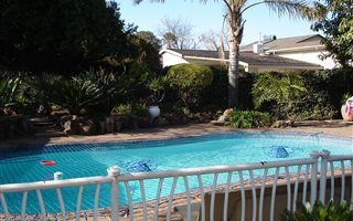 4 Bedroom House in Dowerglen and Ext