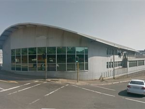 2100 m² Retail Space in Bonela