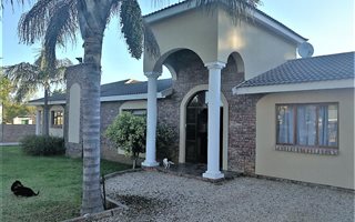 7 Bedroom House in Kirkwood