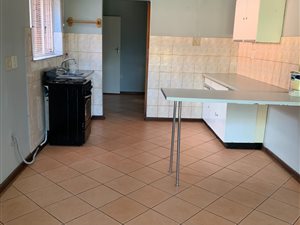 1 Bed Garden Cottage in Zwartkop