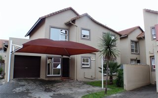 3 Bedroom Apartment in Vanderbijlpark SE4