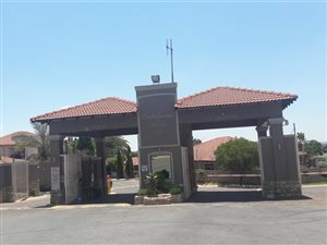 3 Bed House in Maroeladal
